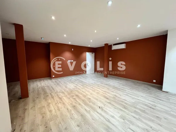 Bureaux 84 m²