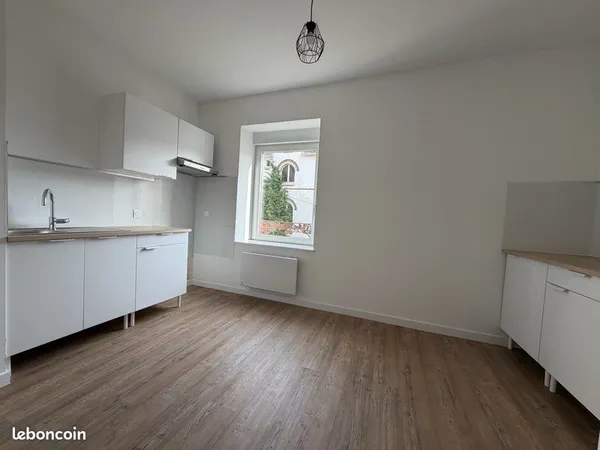 Superbe 2 pièces 63m² refait à neuf - Lumineux et moderne