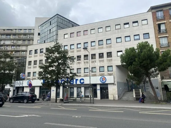 Bureau 210 m²