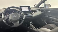 Toyota C-Hr 122h Edition 2WD E-CVT MY22 — photo 25
