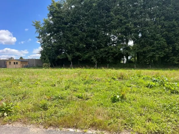 Terrain 671 m²