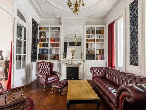 Maison 7 pièces 276 m²