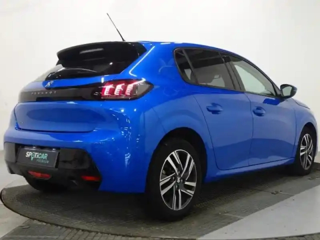 Peugeot 208 1.2 puretech 100ch s&amp;s allure 118g — photo 8