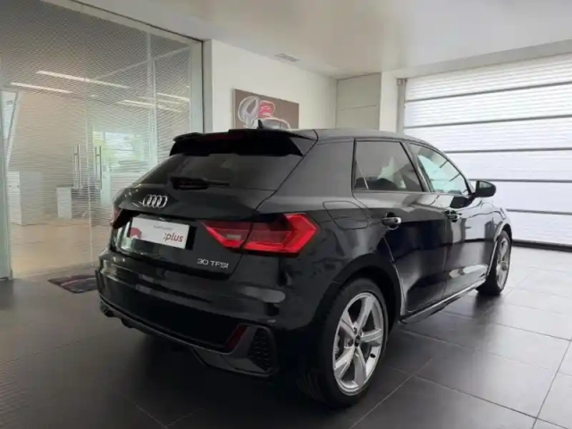 Audi A1 sportback 30 tfsi 116ch s line s tronic 7 — photo 5