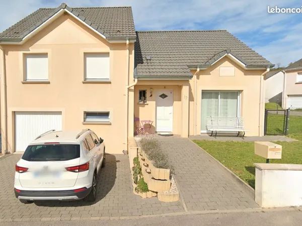 Maison individuelle 3 chambres avec grand sous-sol et combles aménageables - Gorcy