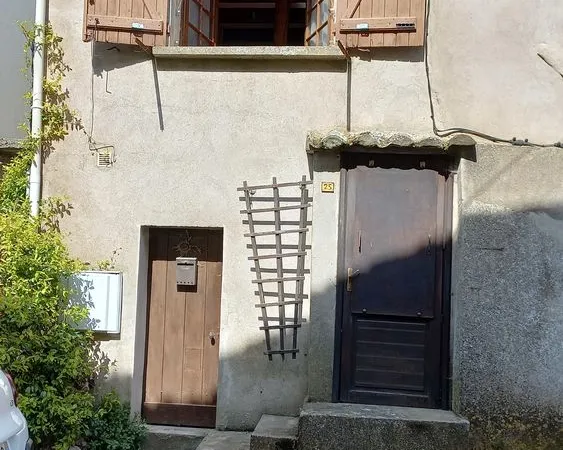 MAISON VILLAGE TRAVERSANTE VACQUERIE ST MARTIN DE CASTRIE