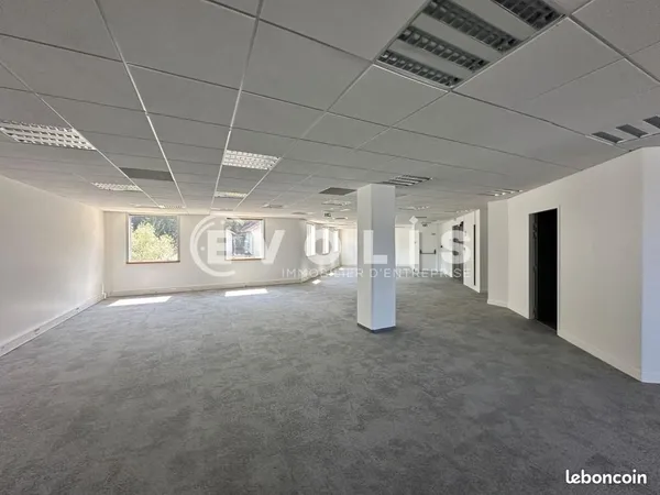 Bureaux 292 m²