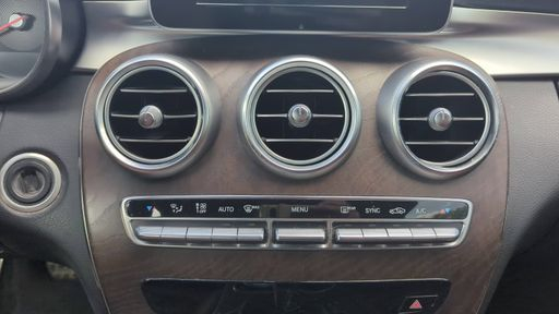 Mercedes Classe C Coupe 200 184 - Sportline – 2016 – 120526 km – Essence – Boîte Manuelle — photo 24