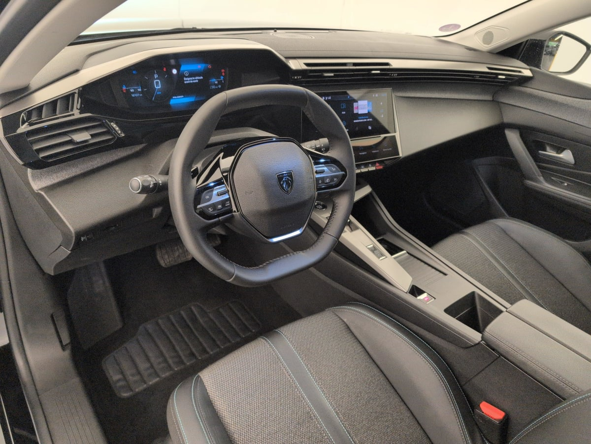 Peugeot 308 — photo 15