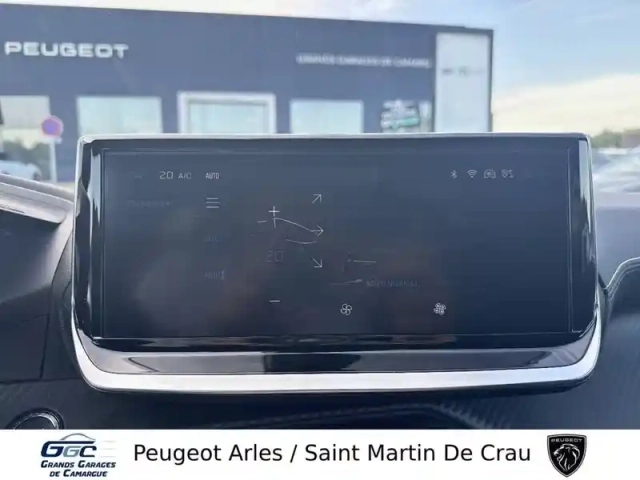 Peugeot 208 hybrid 136 e-dcs6 — photo 20
