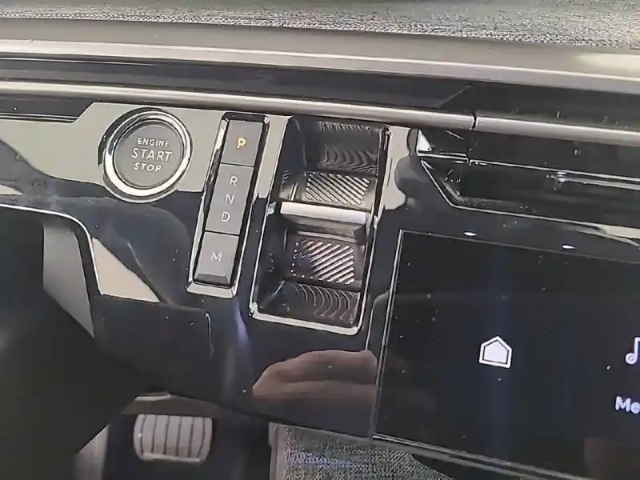 Peugeot 3008 hybrid 145 e-dcs6 — photo 77