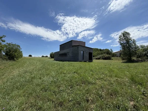 Et si votre maison existait déjà... à moitié ?