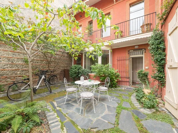 Maison 5 pièces 215 m²