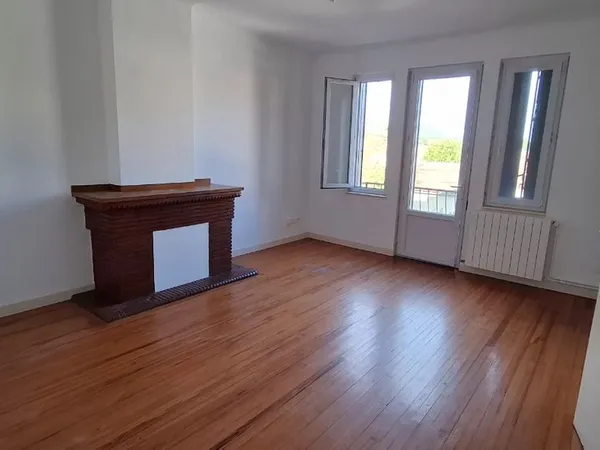 Loue appartement T4