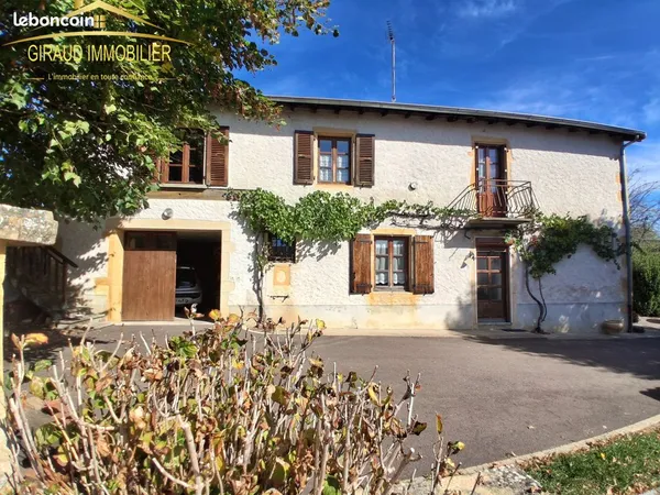 Propriété 7 pièces 143 m²