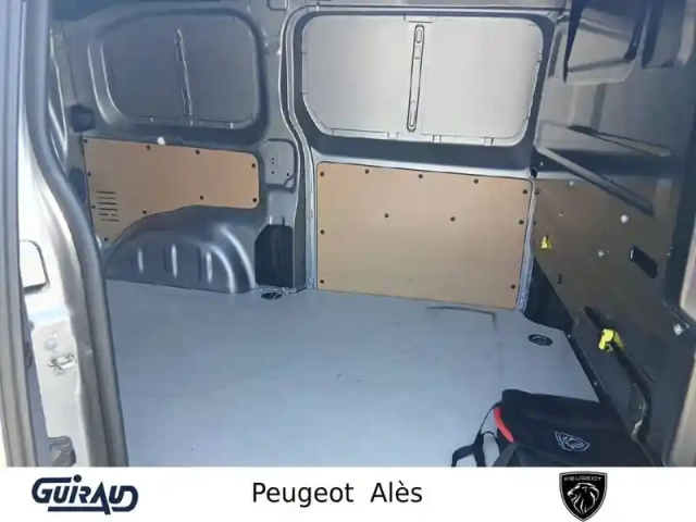 Peugeot Expert e- fgn m electrique 100kwh (136ch) batterie 75 kwh — photo 11