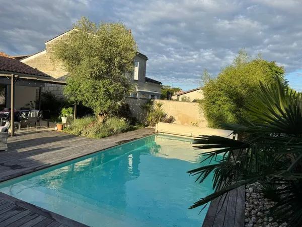 Vends maison spacieuse avec jardin