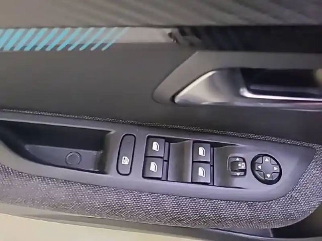Peugeot 208 puretech 100 s&amp;s bvm6 — photo 80