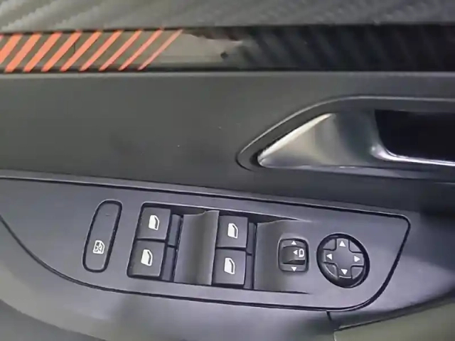 Peugeot 2008 puretech 100 s&amp;s bvm6 — photo 49
