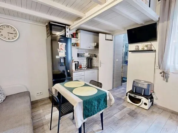 Studio 1 pièce 18 m²