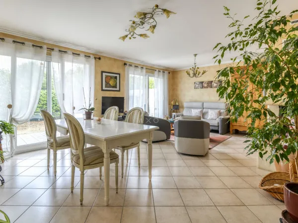 Maison 7 pièces 126 m²