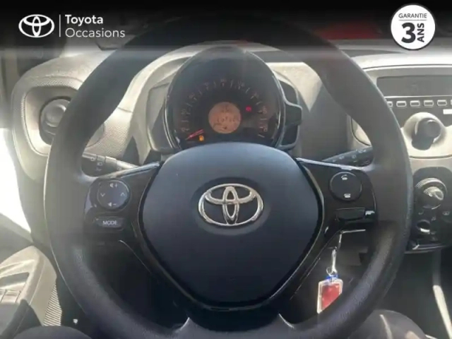 Toyota Aygo 1.0 vvt-i 72ch x-pro 5p my20 — photo 9