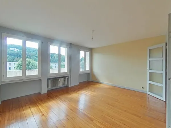APPARTEMENT F4 QUARTIER CHATEAUCREUX