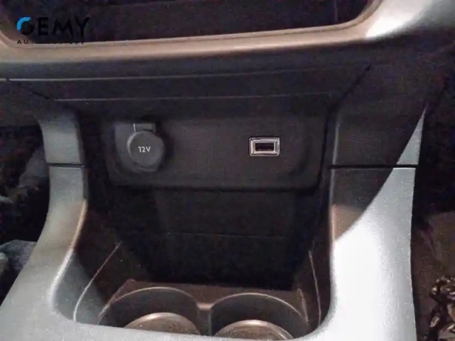 Citroën C3 bluehdi 100 s&amp;s bvm6 — photo 18