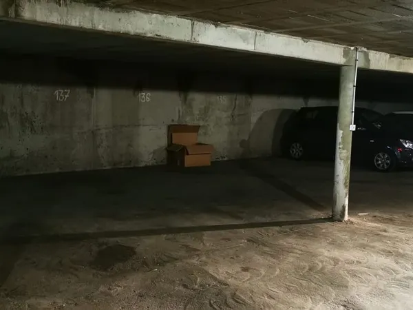 Place de parking sous sol