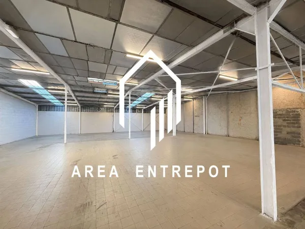 Local d'activité 610 m²
