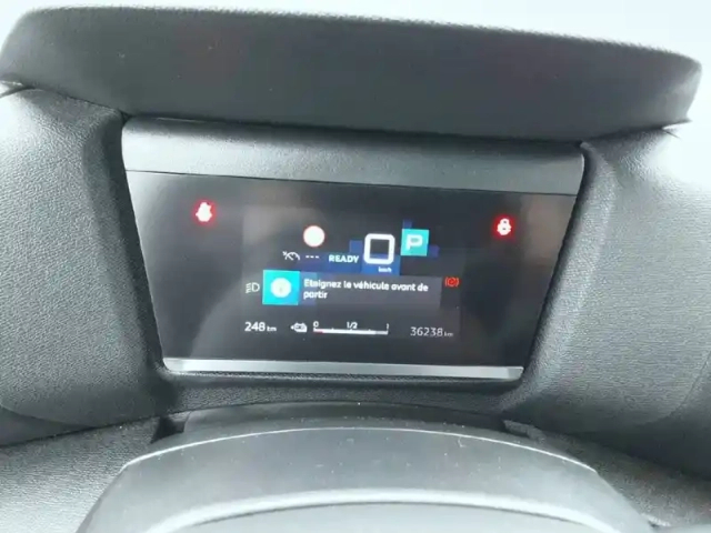 Citroën C4 e- 136 ch automatique — photo 10