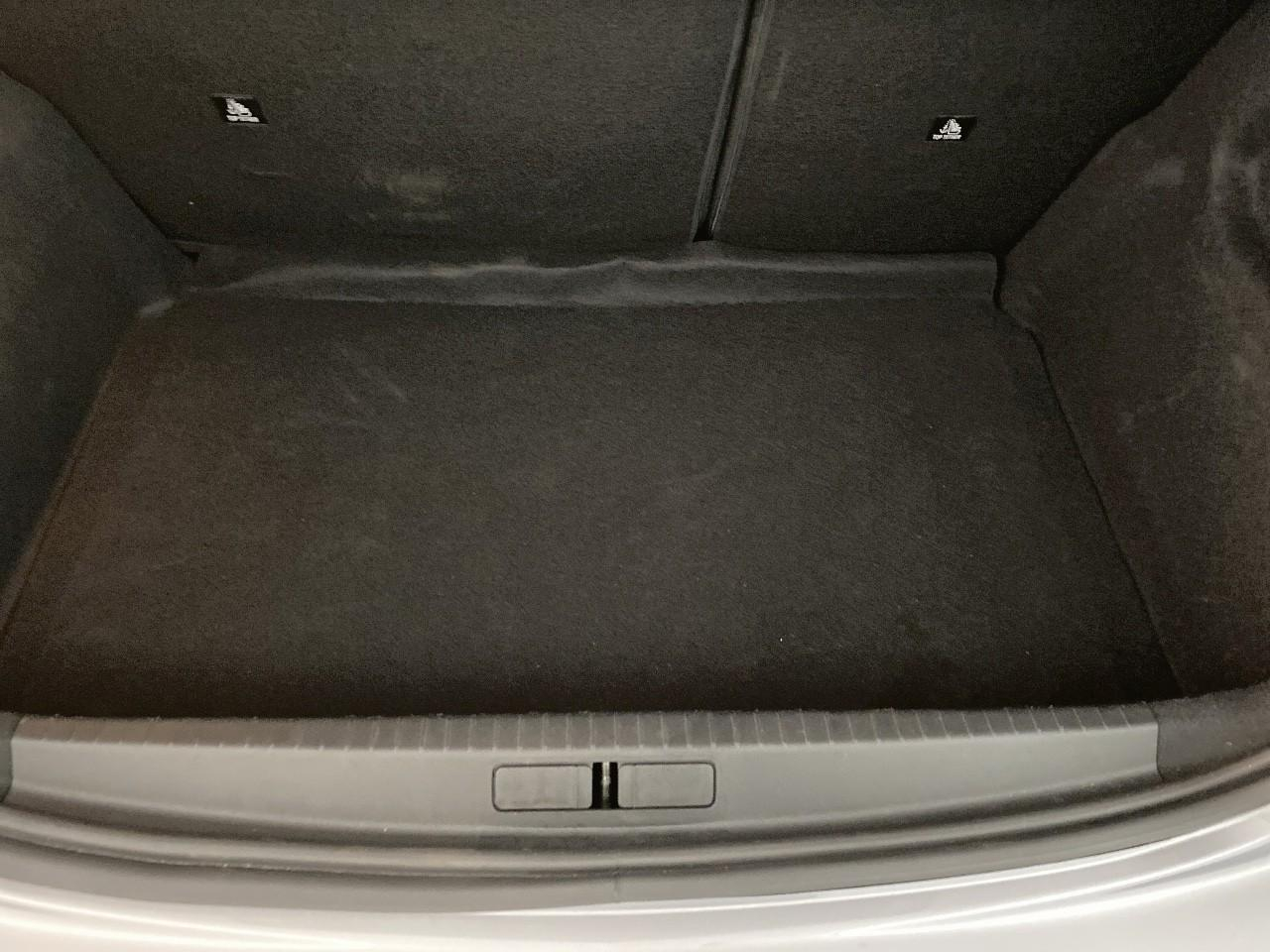 Peugeot 208 hybrid 110 ch e-dcs6 allure — photo 6