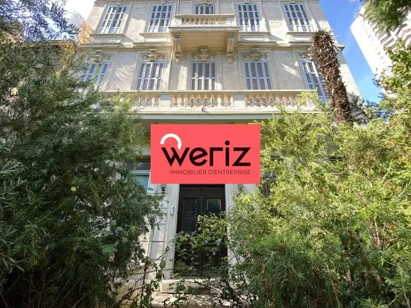 Bureaux 436 m²