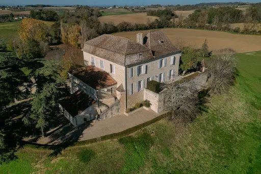 Propriété 25 pièces 527 m²