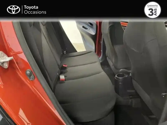 Toyota Aygo x 1.0 vvt-i 72ch design s-cvt my24 — photo 8