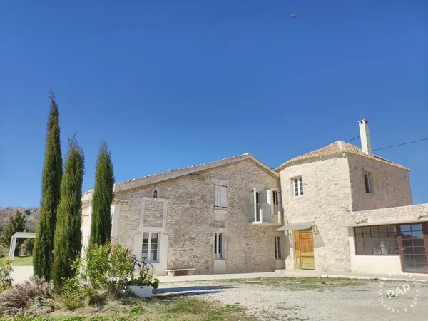 Maison 15 pièces 588 m²