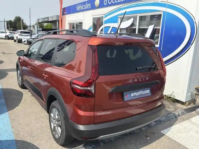 Dacia Jogger 1.0 tce 110 ch confort 7 places — photo 22