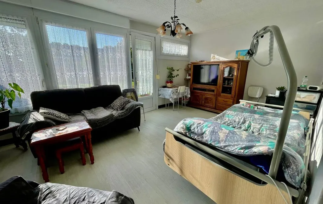 Photo 2