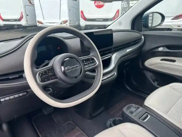 Fiat 500 e 118ch la prima my23 — photo 2