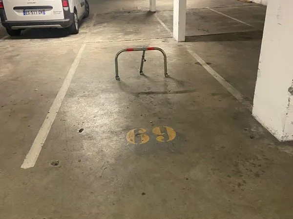 Place de parking Saint-Cyprien