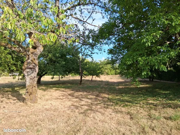 Vends terrain constructible