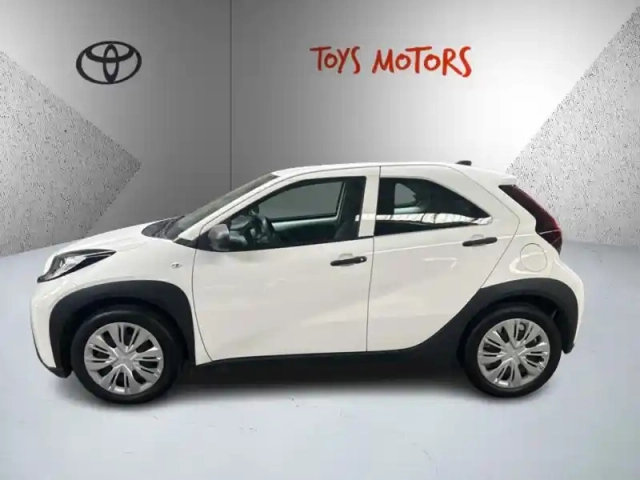Toyota Aygo 1.0 vvt-i 72 active business ch bvm5 ac — photo 2