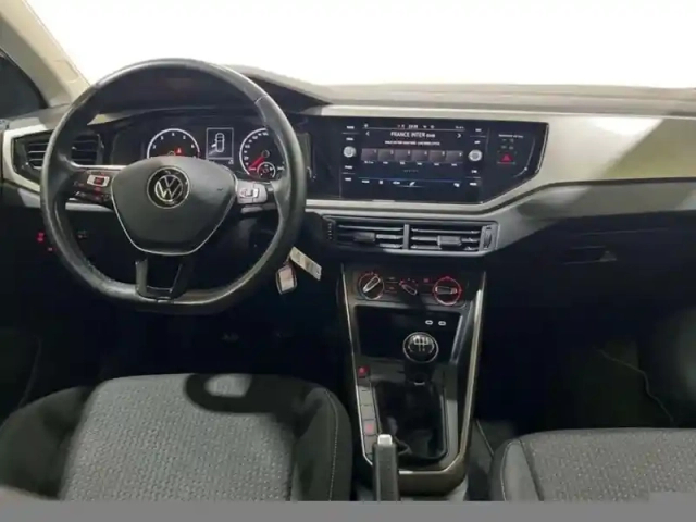 Volkswagen Polo business 1.0 tsi 95 s&amp;s bvm5 lounge — photo 6