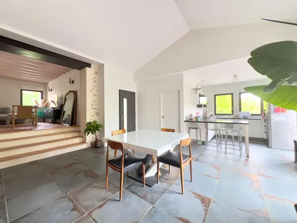 Maison Sevremoine 6 pièce(s) 139 m2