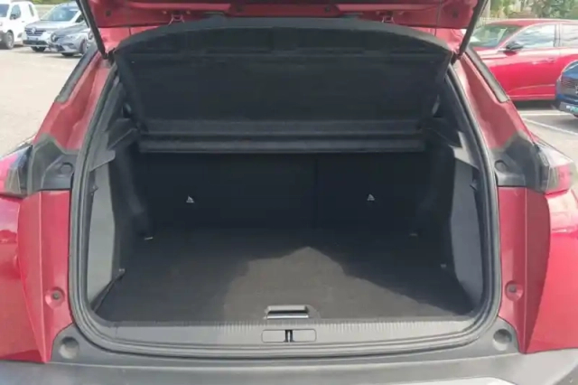 Peugeot 2008 puretech 100 s&amp;s bvm6 — photo 9