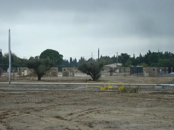 Terrain 241 m²