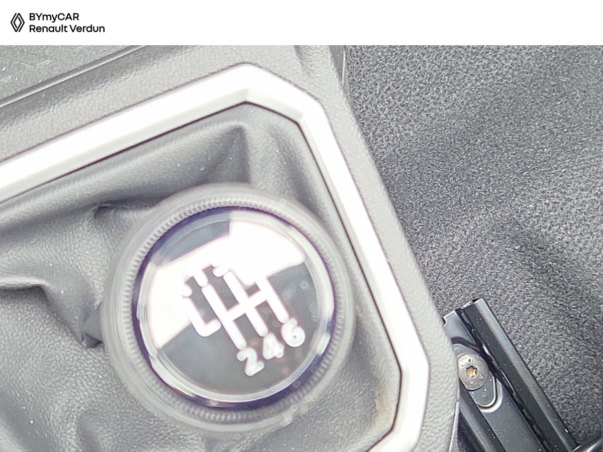 Dacia Sandero TCe 100 — photo 21