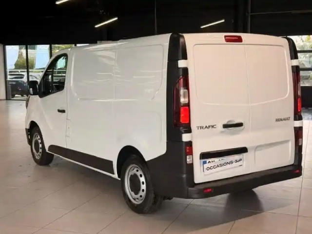 Renault Trafic fg l1h1 3t 2.0 blue dci 130ch confort e6e (17900?ht) — photo 7