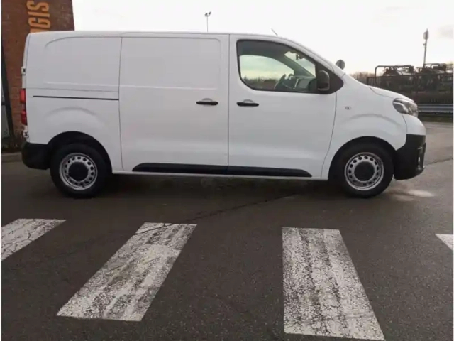 Toyota Proace medium 120 d-4d business 2.0 122 ch bm 6 vitesses — photo 4