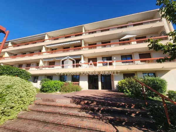 Un appartement au calme dans un cadre résidentiel unique